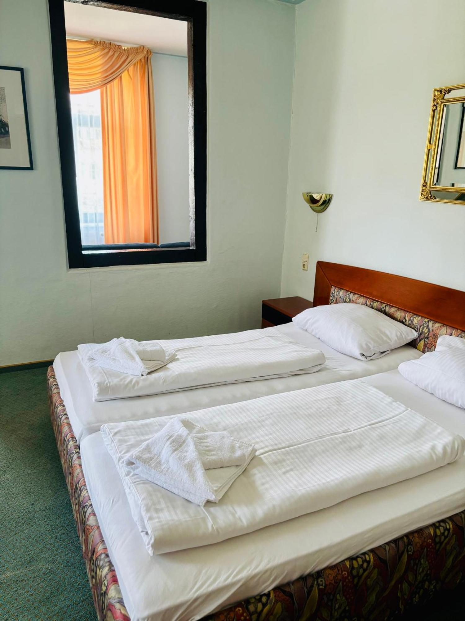 Themenhotel Rehlein 탈레 외부 사진